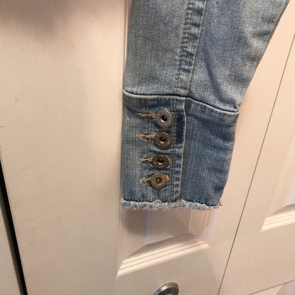 Foxy Jeans Cropped Distressed Denim Jean Jacket - Picture 8 of 10